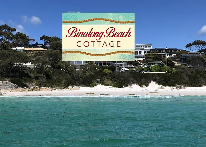Binalong Beach Cottage Beachfront At Bay Of Fires Next To Restaurant