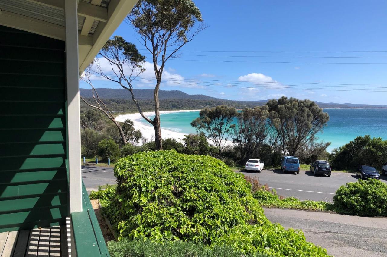 Binalong Beachfront At Bay Of Fires Next To Restaurant Holiday home
